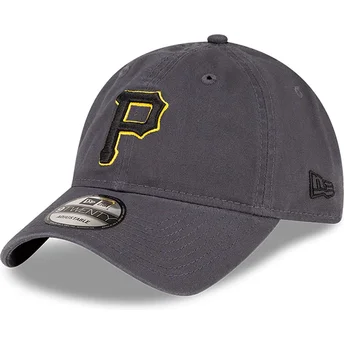Grå justerbar 9TWENTY Core Classic Pittsburgh Pirates MLB kasket fra New Era