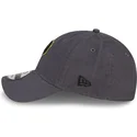 gra-justerbar-9twenty-core-classic-kasket-med-buet-skygge-fra-pittsburgh-pirates-mlb-fra-new-era
