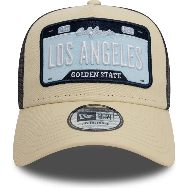shapka-izvita-traker-bezhov-snapbek-a-frame-license-plate-na-los-angeles-ciudades-playas-ot-new-era
