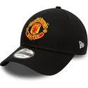 cherna-izvita-reguliruema-shapka-9forty-essential-na-manchester-united-football-club-ot-new-era