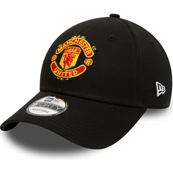 Черна извита регулируема шапка 9FORTY Essential на Manchester United Football Club от New Era