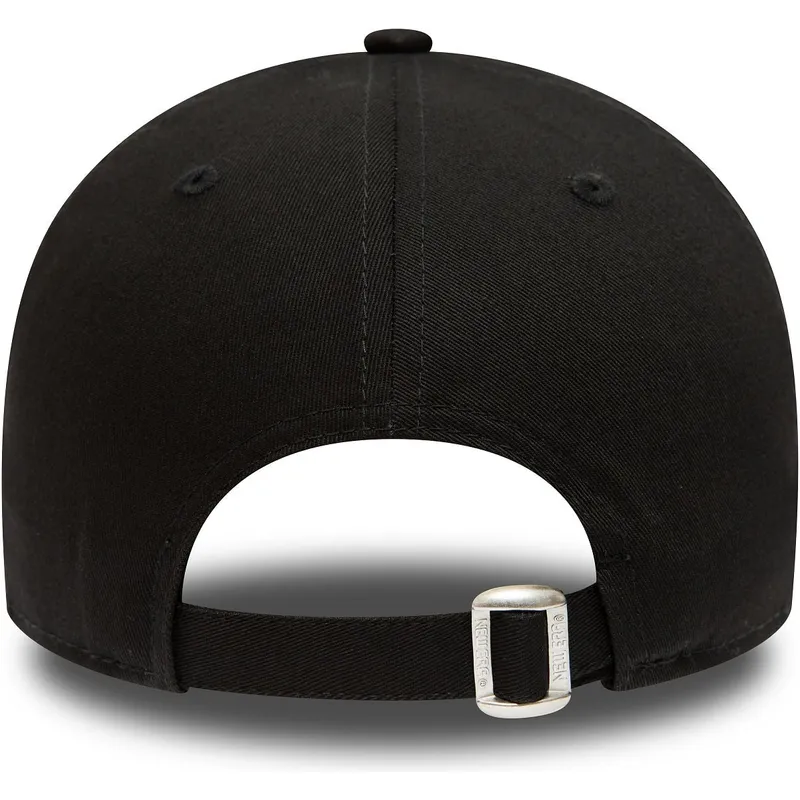 shapka-izvita-cherna-adjustable-strap-9forty-essential-na-manchester-united-football-club-premier-league-ot-new-era