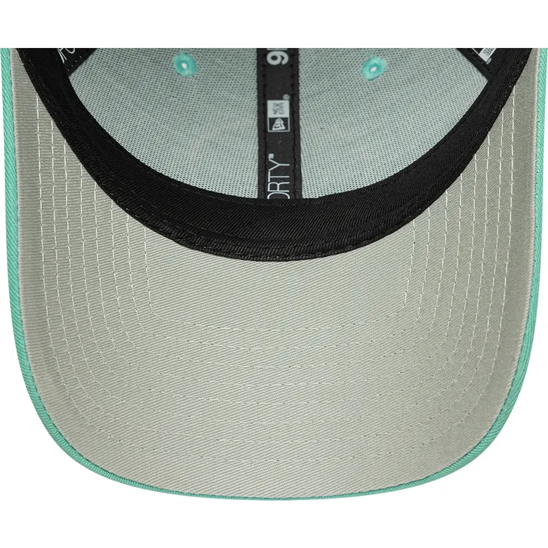 grune-verstellbare-curved-cap-9forty-core-von-los-troncos-fc-kings-league-von-new-era