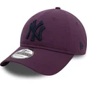shapka-izvita-violetka-reguliruem-9twenty-league-essential-na-new-york-yankees-mlb-ot-new-era