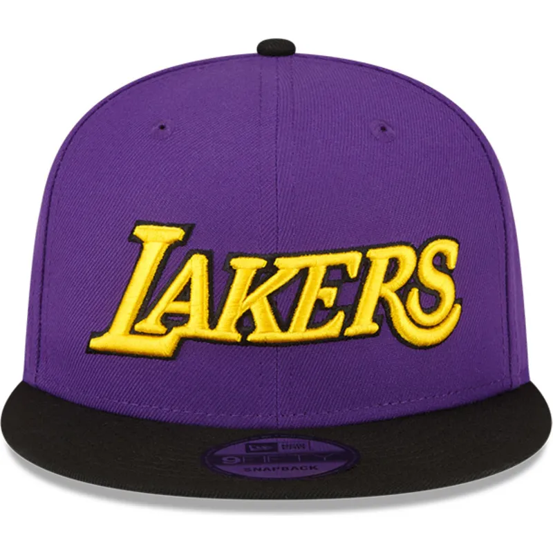 violet-og-sort-snapback-9fifty-statement-fladskaermshue-fra-los-angeles-lakers-nba-fra-new-era