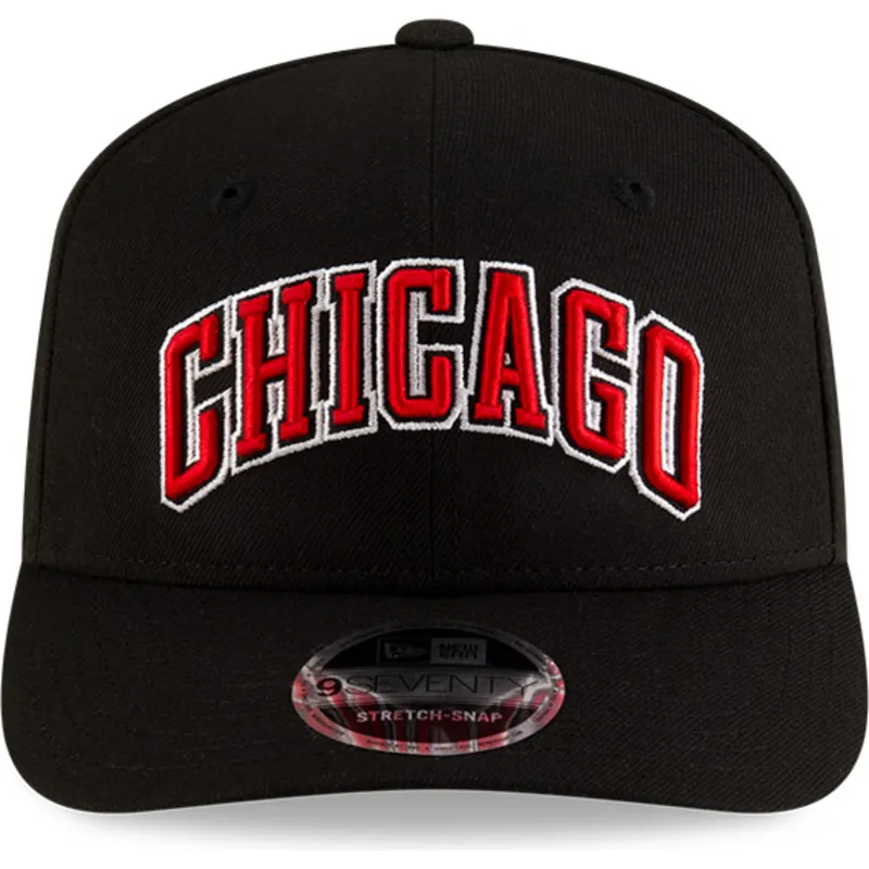 shapka-izvita-cherna-snapbek-9seventy-statement-stretch-snap-na-chicago-bulls-nba-ot-new-era