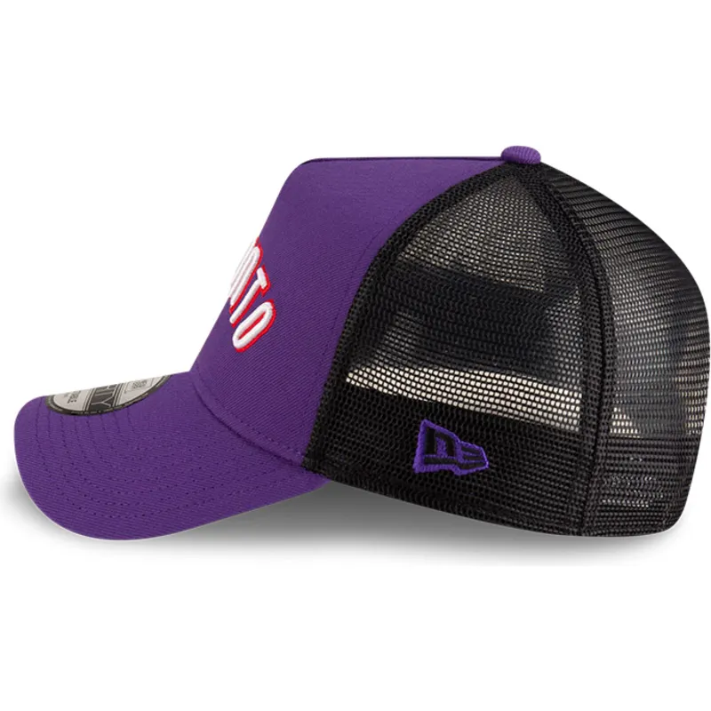 shapka-izvita-traker-violetka-snapbek-a-frame-classic-na-toronto-raptors-nba-ot-new-era