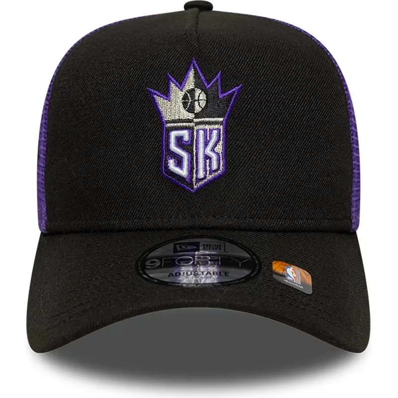 shapka-izvita-traker-cherna-snapbek-a-frame-classic-na-sacramento-kings-nba-ot-new-era