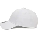 shapka-izvita-byala-reguliruema-9twenty-league-essential-na-new-york-yankees-mlb-ot-new-era