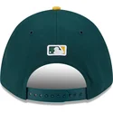 gorra-kurvet-gron-og-gul-snapback-9forty-m-crown-player-replica-fra-oakland-athletics-mlb-fra-new-era