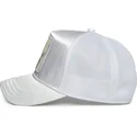 goorin-bros-hvid-trucker-cap-med-hjortemotiv-legendary-wait-for-it-the-farm-total-whiteout
