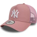 shapka-izvita-traker-roza-snapbek-9forty-a-frame-league-essential-na-new-york-yankees-mlb-ot-new-era