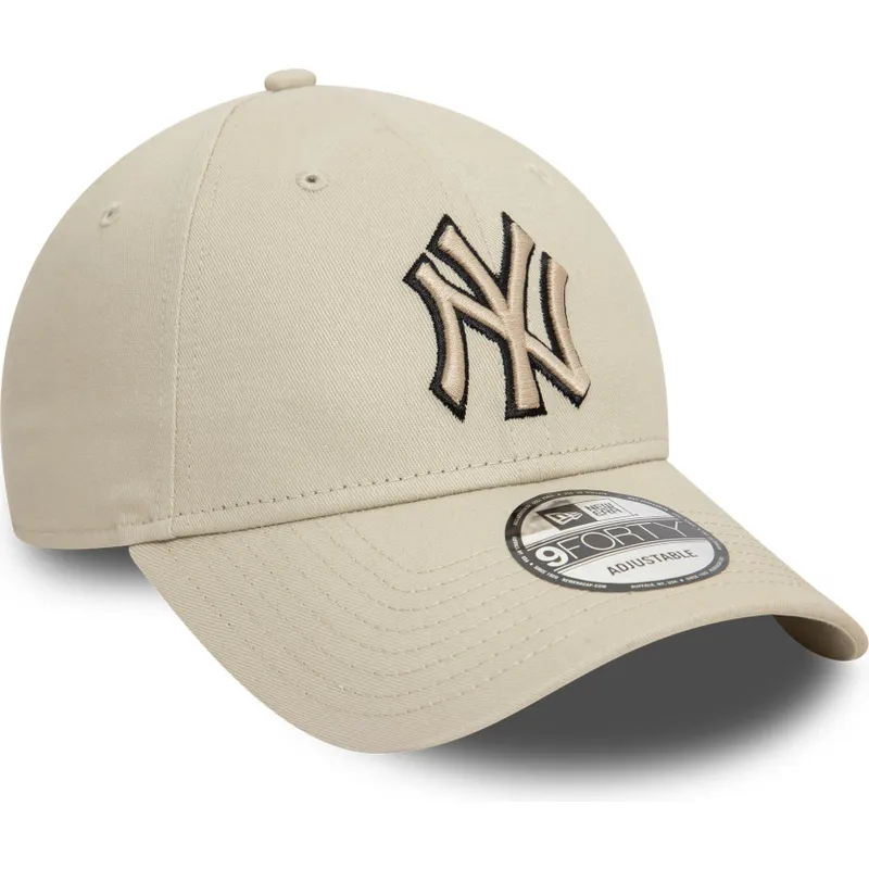 beige-justerbar-buet-kasket-med-sort-logo-9forty-team-outline-fra-new-york-yankees-mlb-fra-new-era