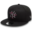 shapka-ploska-cherna-snapbek-9fifty-icon-na-new-york-yankees-mlb-ot-new-era