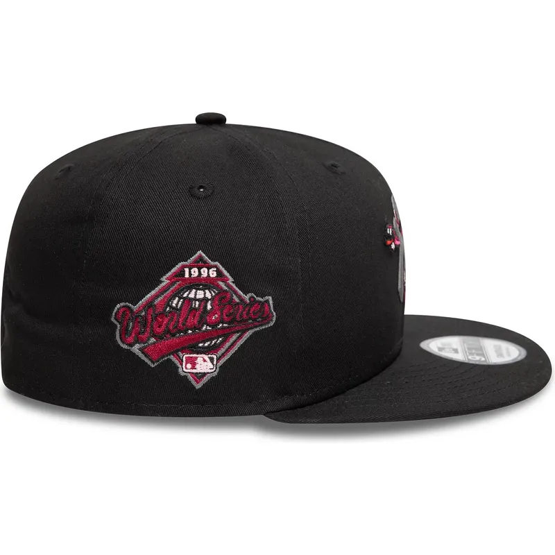 shapka-ploska-cherna-snapbek-9fifty-icon-na-new-york-yankees-mlb-ot-new-era