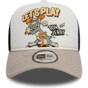 casquette-trucker-blanche-beige-et-noire-9forty-a-frame-tom-et-jerry-looney-tunes-new-era