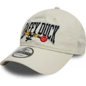 shapka-izvita-bezhov-reguliruem-9twenty-washed-na-pato-lucas-looney-tunes-ot-new-era