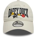 casquette-courbee-beige-ajustable-9twenty-washed-daffy-duck-looney-tunes-new-era