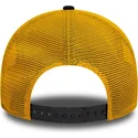 casquette-trucker-noire-et-jaune-9forty-a-frame-summer-patch-beat-the-heat-new-era