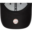 shapka-izvita-cherna-reguliruem-9twenty-icon-butterflies-na-new-york-yankees-mlb-ot-new-era