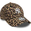 shapka-izvita-leopard-reguliruem-9forty-na-new-york-yankees-mlb-ot-new-era