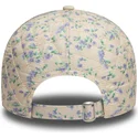 shapka-izvita-bezhov-reguliruem-9twenty-floral-quilt-na-new-york-yankees-mlb-ot-new-era