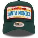 shapka-izvita-zelena-snapbek-9forty-a-frame-license-plate-na-santa-monica-ciudades-playas-ot-new-era