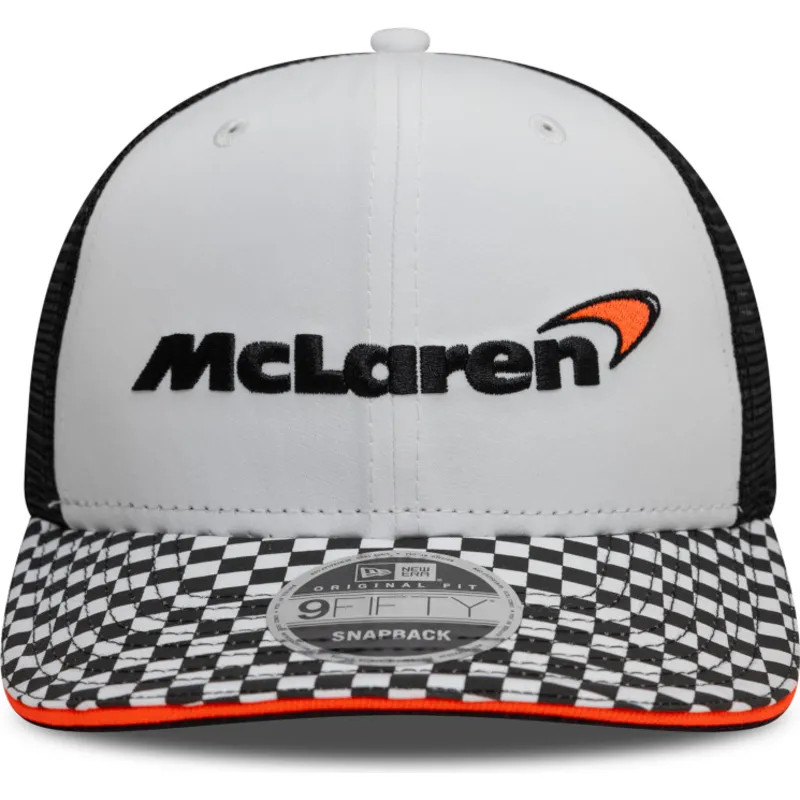shapka-ploska-traker-cherna-snapbek-9fifty-checkered-visor-na-mclaren-racing-formula-1-ot-new-era