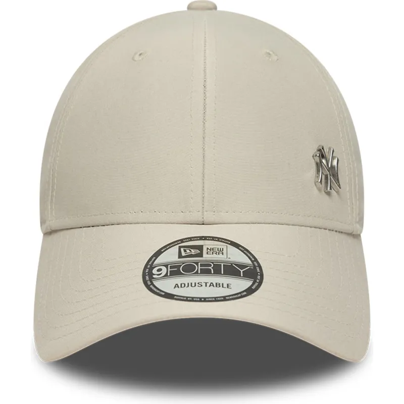 shapka-izvita-bezhov-reguliruema-9forty-flawless-na-new-york-yankees-mlb-ot-new-era