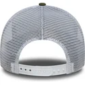 shapka-izvita-traker-zelena-snapbek-a-frame-league-essential-na-new-york-yankees-mlb-ot-new-era