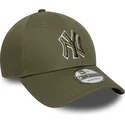 gron-justerbar-curved-kasket-med-gront-logo-9forty-outline-fra-new-york-yankees-mlb-fra-new-era