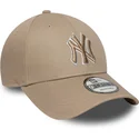 shapka-izvita-kafyav-reguliruem-9forty-outline-na-new-york-yankees-mlb-ot-new-era