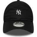 justerbar-sort-kurvet-kasket-9twenty-mini-logo-fra-new-york-yankees-mlb-fra-new-era