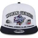 weisse-und-schwarze-flache-snapback-kappe-golfer-championship-pin-von-new-york-yankees-atlanta-braves-mlb-von-new-era