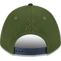 shapka-izvita-mnogocveten-snapbek-9forty-m-crown-city-feature-na-new-york-yankees-mlb-ot-new-era