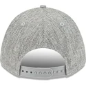 shapka-izvita-siv-snapbek-9forty-m-crown-a-frame-cotton-weave-na-chicago-white-sox-mlb-ot-new-era