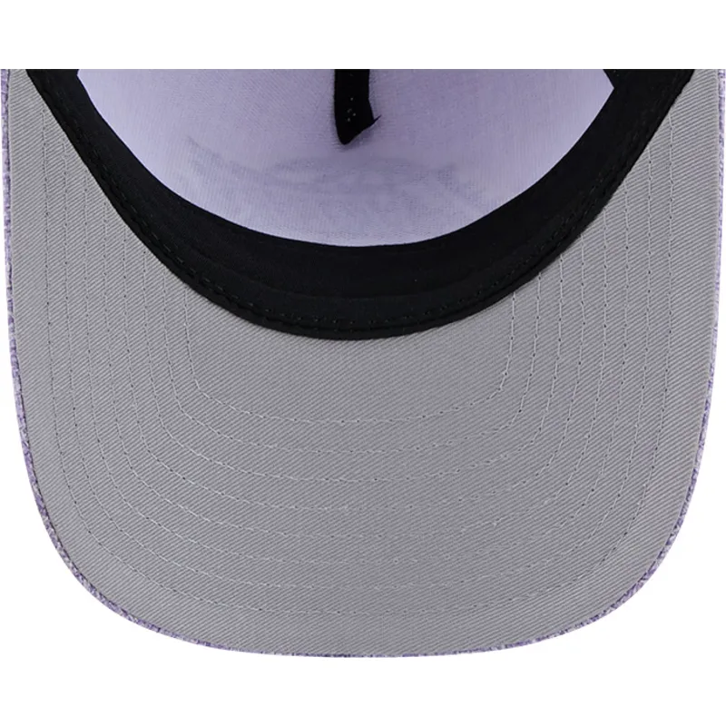 shapka-izvita-violetka-snapbek-9forty-m-crown-a-frame-cotton-weave-na-los-angeles-lakers-nba-ot-new-era