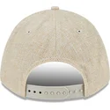 shapka-izvita-bezhov-snapbek-9forty-m-crown-a-frame-cotton-weave-na-philadelphia-phillies-mlb-ot-new-era