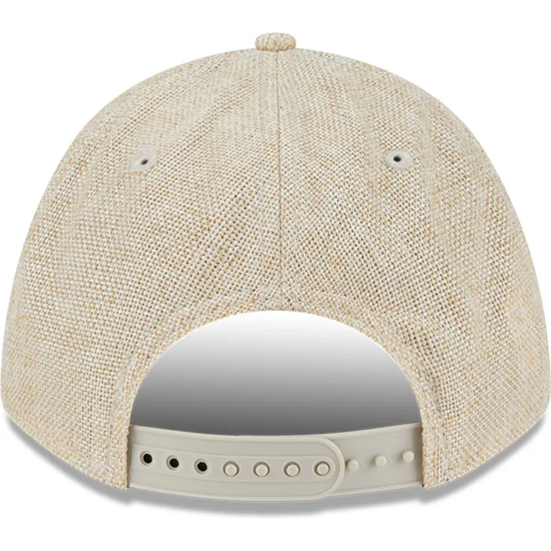 shapka-izvita-bezhov-snapbek-9forty-m-crown-a-frame-cotton-weave-na-philadelphia-phillies-mlb-ot-new-era shapka-izvita-bezhov-snapbek-9forty-m-crown-a-frame-cotton-weave-na-philadelphia-phillies-mlb-ot-new-era