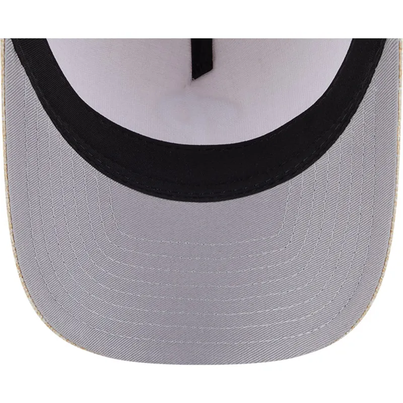 shapka-izvita-bezhov-snapbek-9forty-m-crown-a-frame-cotton-weave-na-philadelphia-phillies-mlb-ot-new-era shapka-izvita-bezhov-snapbek-9forty-m-crown-a-frame-cotton-weave-na-philadelphia-phillies-mlb-ot-new-era