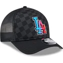 schwarze-trucker-kappe-9forty-m-crown-a-frame-gradient-raceway-der-los-angeles-dodgers-mlb-von-new-era