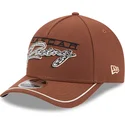 shapka-izvita-kafyav-snapbek-9forty-m-crown-a-frame-motorsport-na-nascar-ot-new-era