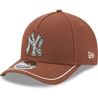 New Era Извита Козирка 9FORTY M-Crown A Frame Motorsport New York Yankees MLB Кафява Шапка с Тик-так