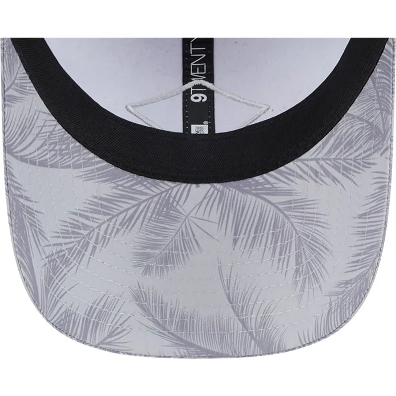 shapka-izvita-siv-reguliruem-9twenty-leaf-open-back-spring-training-fan-pack-2025-na-new-york-yankees-mlb-ot-new-era shapka-izvita-siv-reguliruem-9twenty-leaf-open-back-spring-training-fan-pack-2025-na-new-york-yankees-mlb-ot-new-era