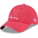 new-era-izvita-kozirka-damska-9twenty-pattern-spring-training-fan-pack-2025-new-york-yankees-mlb-rozova-reguliruema-shapka