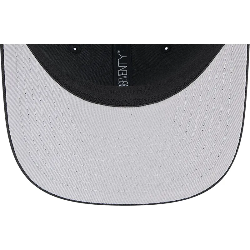 schwarze-trucker-kappe-9seventy-stretch-snap-mesh-spring-training-fan-pack-2025-der-chicago-white-sox-mlb-von-new-era