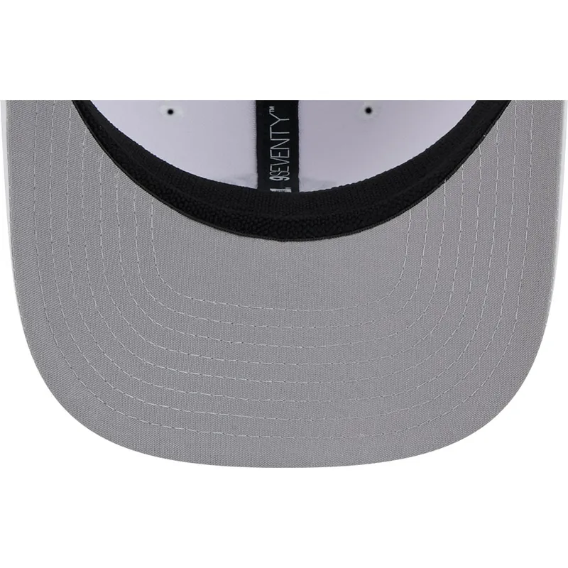shapka-izvita-traker-byala-snapbek-9seventy-perf-spring-training-fan-pack-2025-na-new-york-yankees-mlb-ot-new-era shapka-izvita-traker-byala-snapbek-9seventy-perf-spring-training-fan-pack-2025-na-new-york-yankees-mlb-ot-new-era