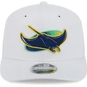 weisse-trucker-cap-9seventy-perf-spring-training-fan-pack-2025-der-tampa-bay-rays-mlb-von-new-era