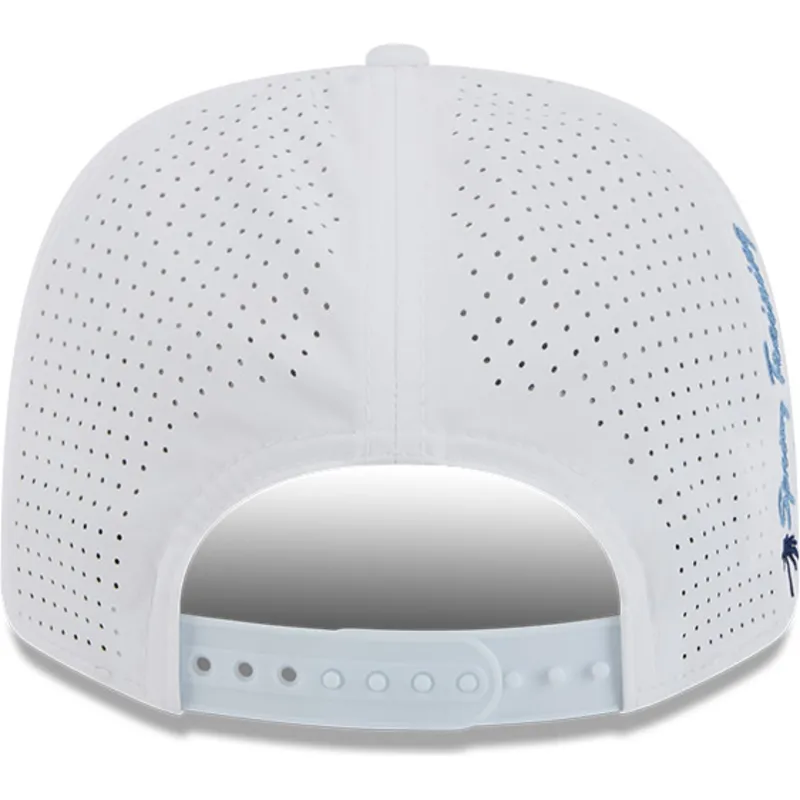 shapka-izvita-traker-byala-snapbek-9seventy-perf-spring-training-fan-pack-2025-na-tampa-bay-rays-mlb-ot-new-era