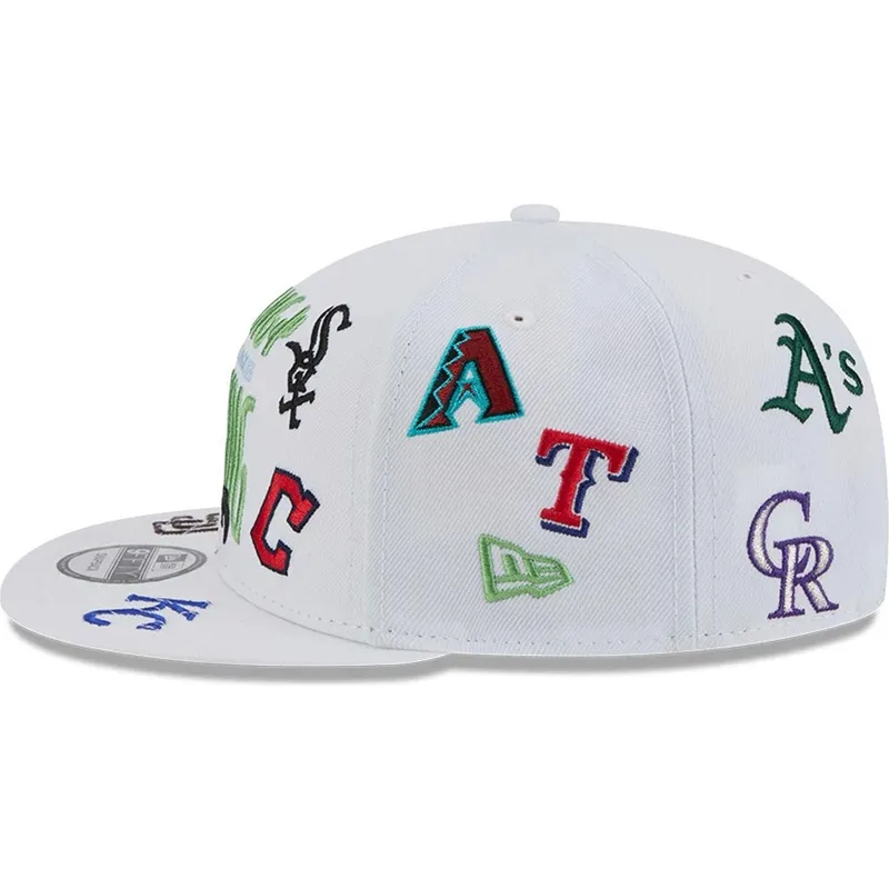 shapka-ploska-byala-snapbek-9fifty-scatter-spring-training-fan-pack-2025-na-mlb-ot-new-era